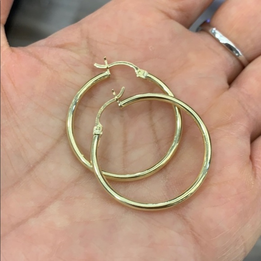 New Real 10k Gold Large 1 1/4” plain Hoop Earrings 30mm - Picture 2 of 7